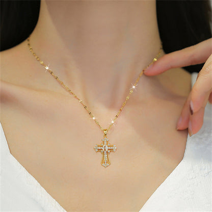 Gempoetry | Fashionable and versatile, exquisite and gorgeous pendant with a cross inlaid with cubic zirconia