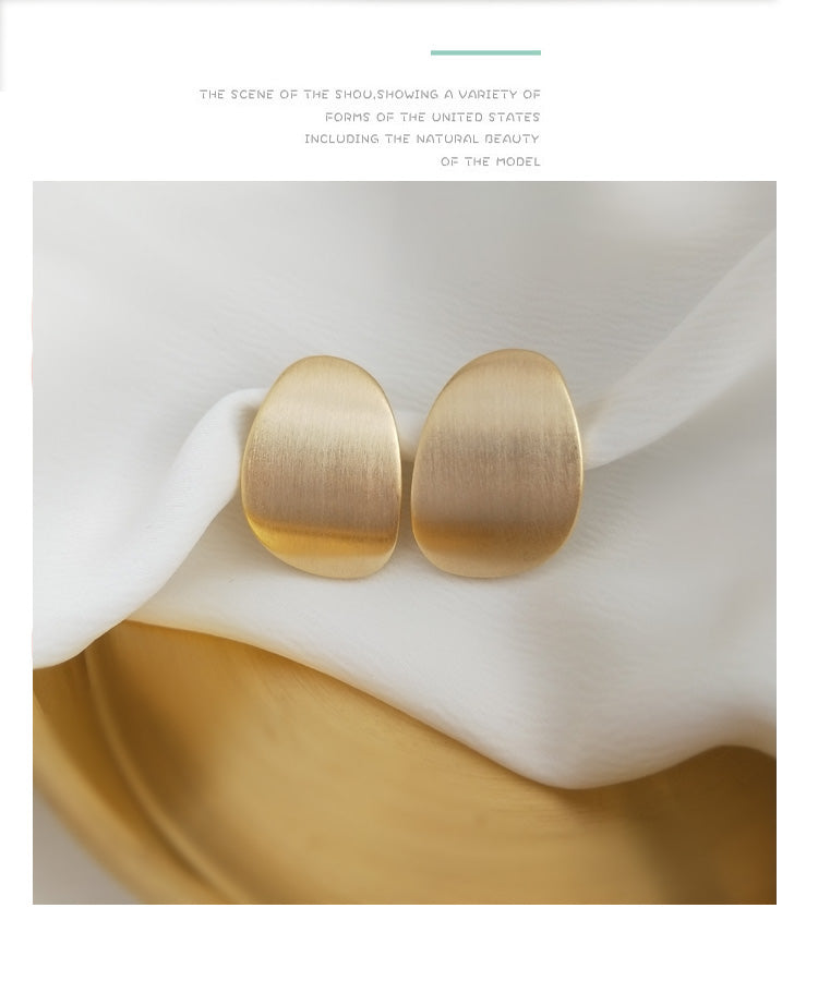 Gempoetry |European and American retro metal geometric irregular earrings with simplicity, cool breeze, fashionable brushed texture, earrings with light luxury and gold color