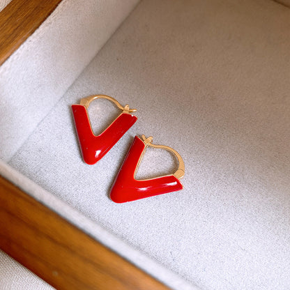 Gempoetry | Ankela red drop glazed V-shaped letter earrings, retro Hong Kong style ear clasps, European and American light luxury temperament, high-end feeling earrings