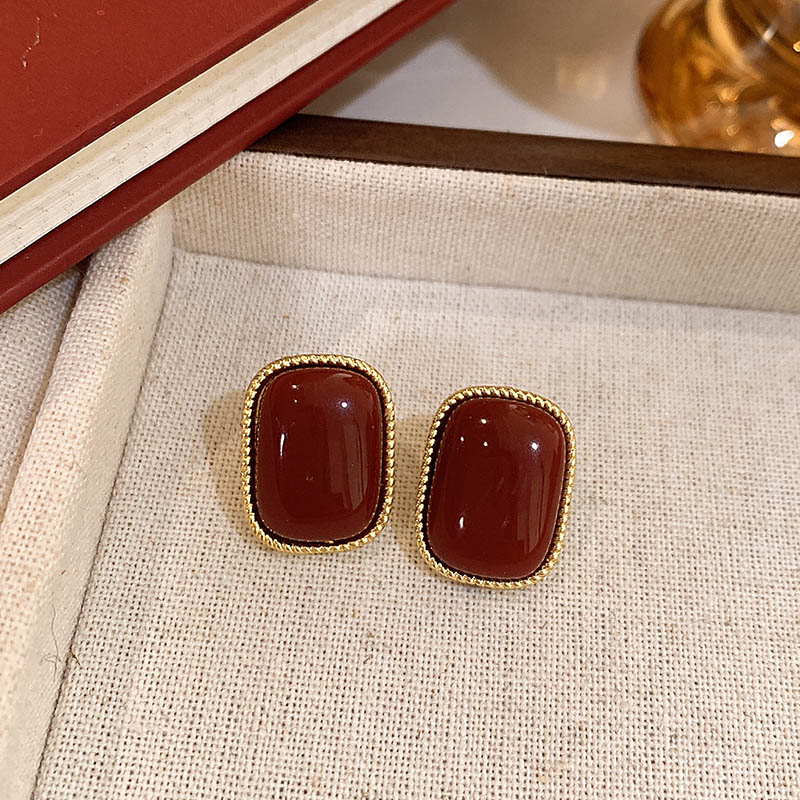 Gempoetry | Retro Ankra Red Dropped Glazed Earrings for Women in Autumn and Winter, with a Light Luxury Charm and a High Grade Feeling. Earrings with a Unique Design for the New Year